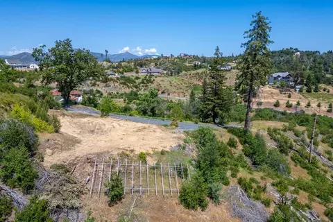 Undisclosed, Redding, CA 96001 photo 32