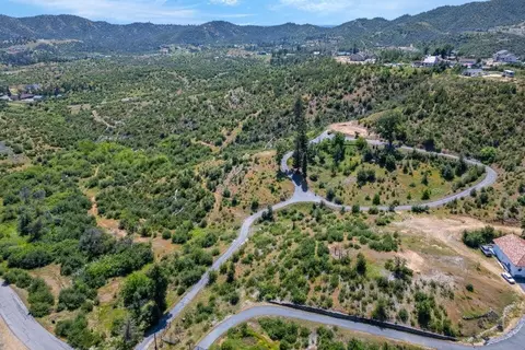 Undisclosed, Redding, CA 96001 photo 37