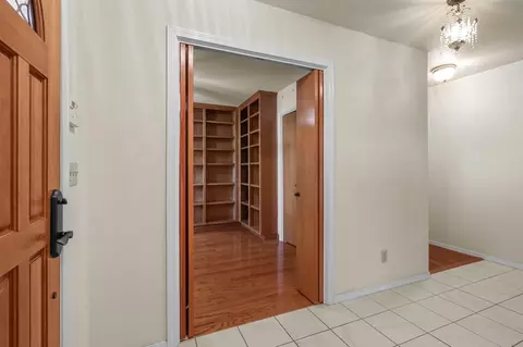 2427 Castlewood Dr, Redding, CA 96002 photo 29