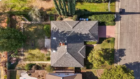 2427 Castlewood Dr, Redding, CA 96002 photo 45
