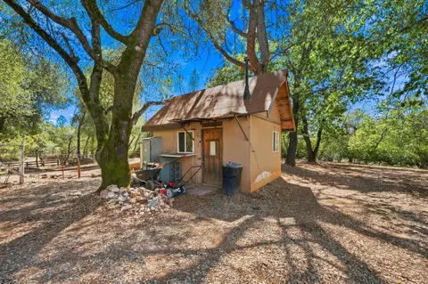 Exterior - 12003 Counter Ln, Redding, CA 96003 photo 13 of 18