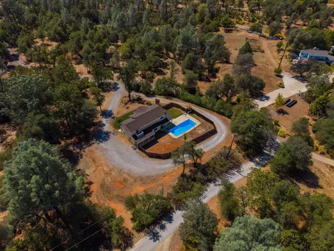 View/Area - 12003 Counter Ln, Redding, CA 96003 photo 6 of 7