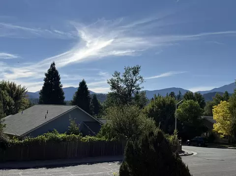 Exterior - 515 Mountain View Dr, Mount Shasta, CA 96067 photo 21 of 21