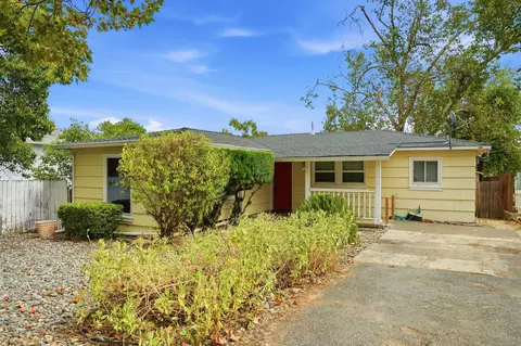 Exterior - 1523 Olive Ave, Redding, CA 96001 photo 2 of 15