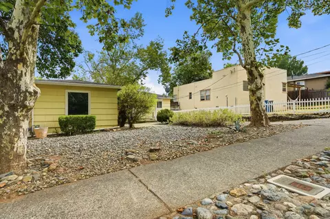 Exterior - 1523 Olive Ave, Redding, CA 96001 photo 15 of 15