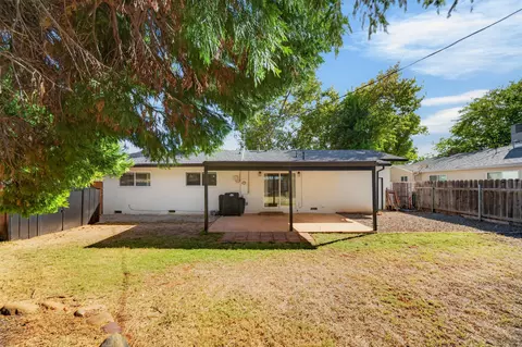 Exterior - 2056 Solar Way, Redding, CA 96002 photo 4 of 6