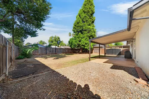 Exterior - 2056 Solar Way, Redding, CA 96002 photo 3 of 6