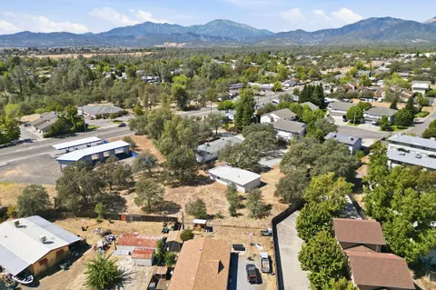 View/Area - 755 Lake Blvd, Redding, CA 96003 photo 4 of 5