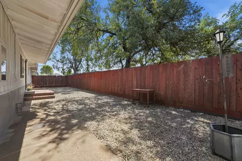 Exterior - 755 Lake Blvd, Redding, CA 96003 photo 16 of 19