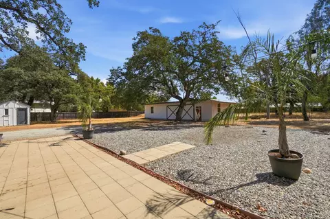 Exterior - 755 Lake Blvd, Redding, CA 96003 photo 12 of 19