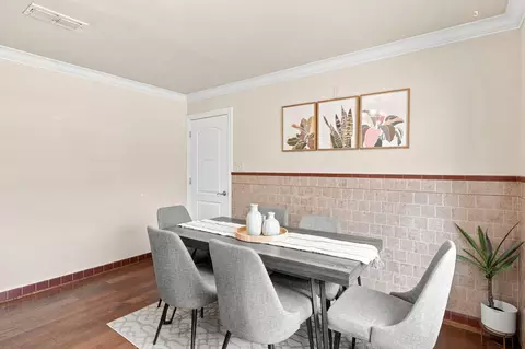 Dining - 755 Lake Blvd, Redding, CA 96003 photo 3 of 3