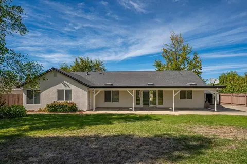 Exterior - 3635 Sunglow Dr, Redding, CA 96001 photo 16 of 19