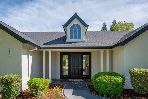 Exterior - 3635 Sunglow Dr, Redding, CA 96001 photo 8 of 19