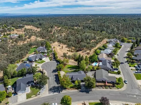 View/Area - 3635 Sunglow Dr, Redding, CA 96001 photo 3 of 11