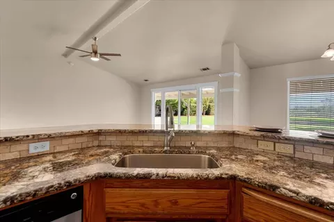 Kitchen - 3635 Sunglow Dr, Redding, CA 96001 photo 6 of 6