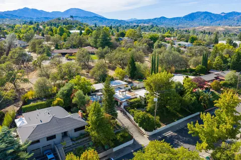 View/Area - 1220 Almond Ave, Redding, CA 96001 photo 2 of 2