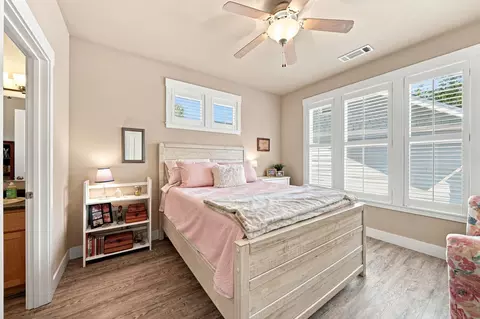 Bedroom - 2899 Lanning Ave, Redding, CA 96001 photo 1 of 3