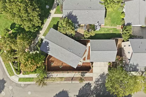 View/Area - 2899 Lanning Ave, Redding, CA 96001 photo 2 of 4