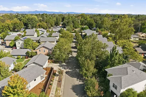 View/Area - 2899 Lanning Ave, Redding, CA 96001 photo 1 of 4