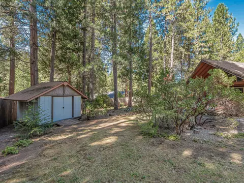 Exterior - 37173 Serpentine Ln, Burney, CA 96013 photo 14 of 15