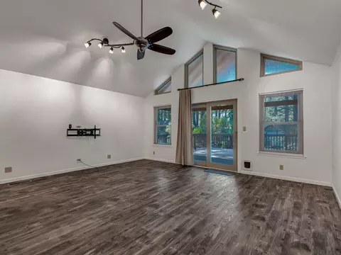 Living - 37173 Serpentine Ln, Burney, CA 96013 photo 4 of 6