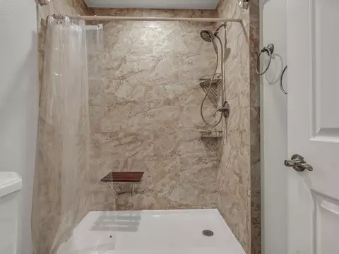 Bath - 37173 Serpentine Ln, Burney, CA 96013 photo 2 of 4