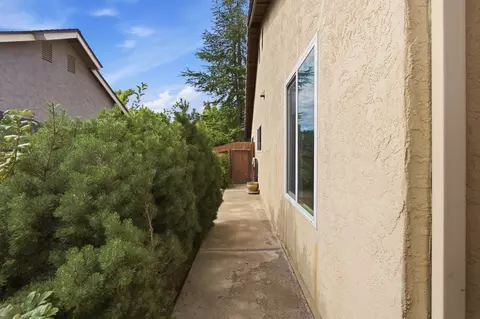 Exterior - 3630 Wasatch Dr, Redding, CA 96001 photo 9 of 15