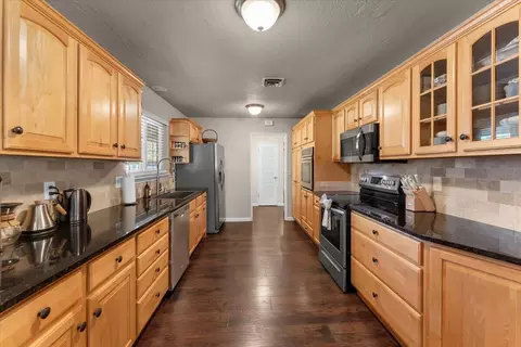 Kitchen - 3845 Loustalot Way, Redding, CA 96002 photo 1 of 4