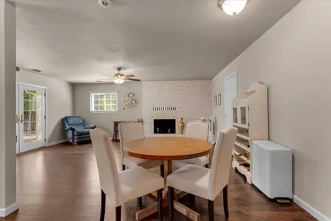 Dining - 3845 Loustalot Way, Redding, CA 96002 photo 1 of 1