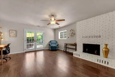 Living - 3845 Loustalot Way, Redding, CA 96002 photo 2 of 2