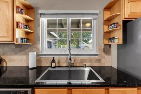 Kitchen - 3845 Loustalot Way, Redding, CA 96002 photo 3 of 4