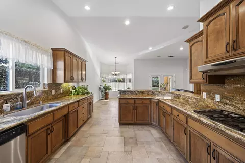 Kitchen - 2115 Hawn Ave, Redding, CA 96002 photo 1 of 4