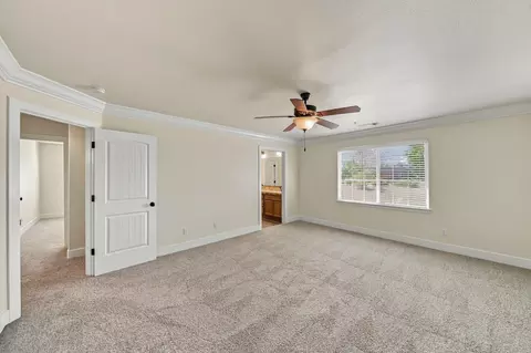 Bedroom - 5537 Diamond Ridge Dr, Redding, CA 96003 photo 2 of 4
