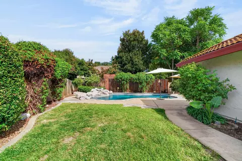 Exterior - 3683 Cherrywood Dr, Redding, CA 96002 photo 12 of 18