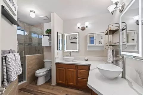 Bath - 3683 Cherrywood Dr, Redding, CA 96002 photo 1 of 4