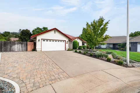 Exterior - 3683 Cherrywood Dr, Redding, CA 96002 photo 3 of 18
