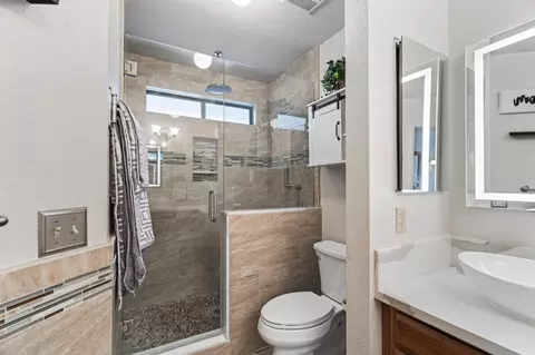Bath - 3683 Cherrywood Dr, Redding, CA 96002 photo 2 of 4