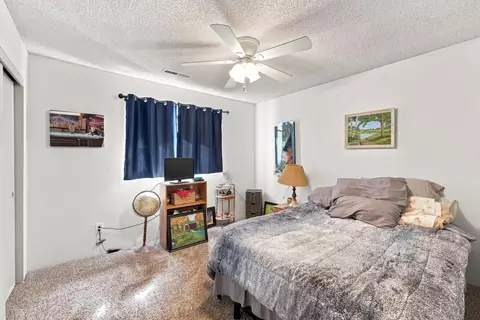 Bedroom - 19893 Welbula Dr, Redding, CA 96003 photo 4 of 4