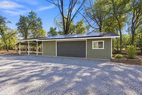 Exterior - 19893 Welbula Dr, Redding, CA 96003 photo 4 of 14