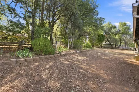 Exterior - 19893 Welbula Dr, Redding, CA 96003 photo 6 of 14