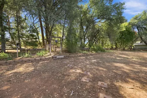 Exterior - 19893 Welbula Dr, Redding, CA 96003 photo 5 of 14