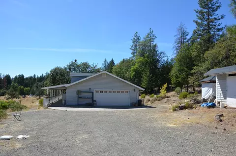 Exterior - 140 Demos Ct, Hayfork, CA 96041 photo 6 of 9