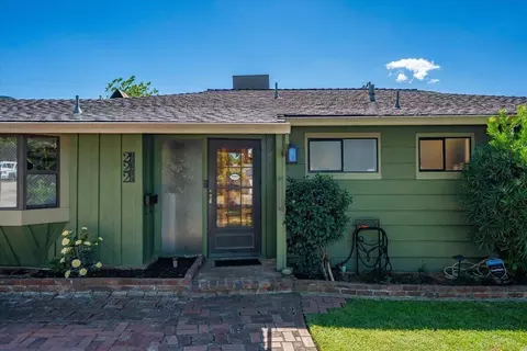 Exterior - 222 Treasure Dr, Red Bluff, CA 96080 photo 2 of 16