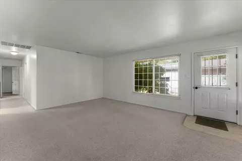 Living - 2266 Washington Ave, Redding, CA 96001 photo 3 of 7