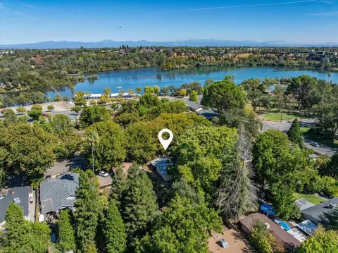View/Area - 2266 Washington Ave, Redding, CA 96001 photo 1 of 4