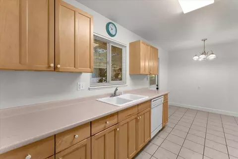 Kitchen - 2266 Washington Ave, Redding, CA 96001 photo 1 of 4