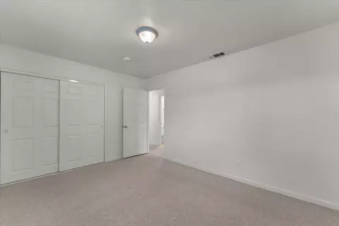 Bedroom - 2266 Washington Ave, Redding, CA 96001 photo 6 of 6