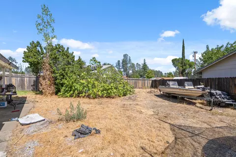 Exterior - 1232 Scenic Way, Redding, CA 96001 photo 5 of 6