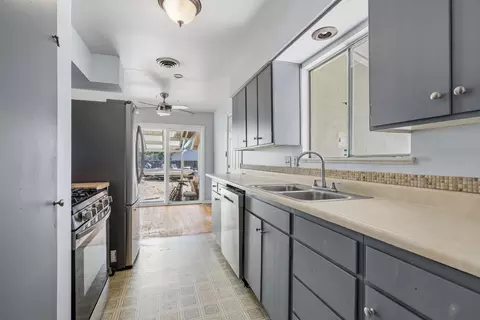 Kitchen - 1232 Scenic Way, Redding, CA 96001 photo 1 of 5