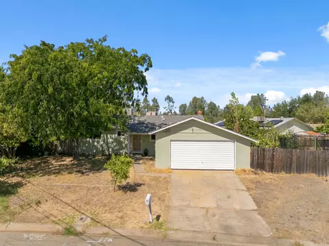Exterior - 1232 Scenic Way, Redding, CA 96001 photo 3 of 6